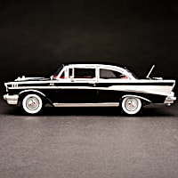 ダイキャストカー 1/18 1957 CHEVROLET BEL AIR Auto World James Bond 1957 Chevrolet Bel Air Convertible 1