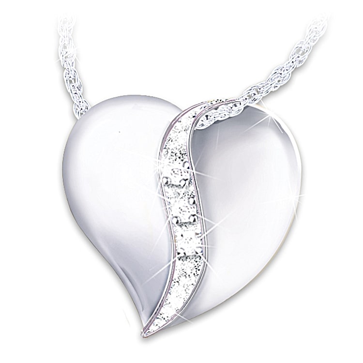 Heart pendant necklace outlet