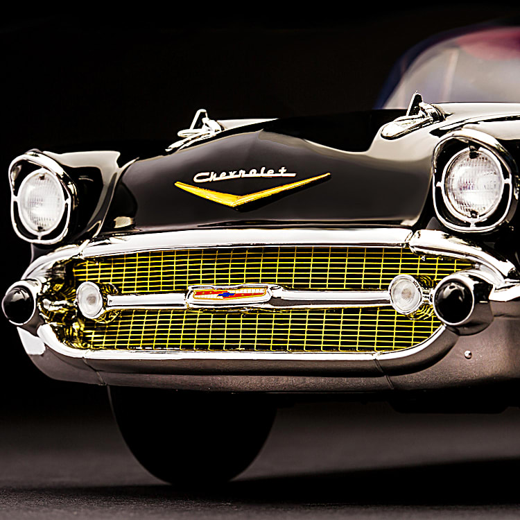 1:18-Scale 1957 Chevrolet Bel Air Diecast Car Featuring