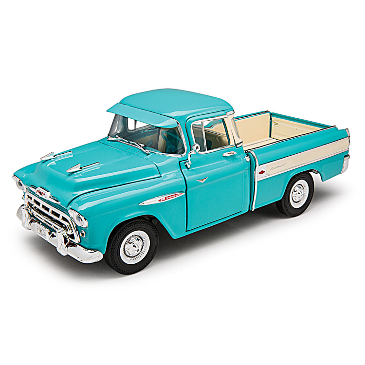 1:18-Scale 1957 Chevrolet Cameo Diecast Truck Featuring An