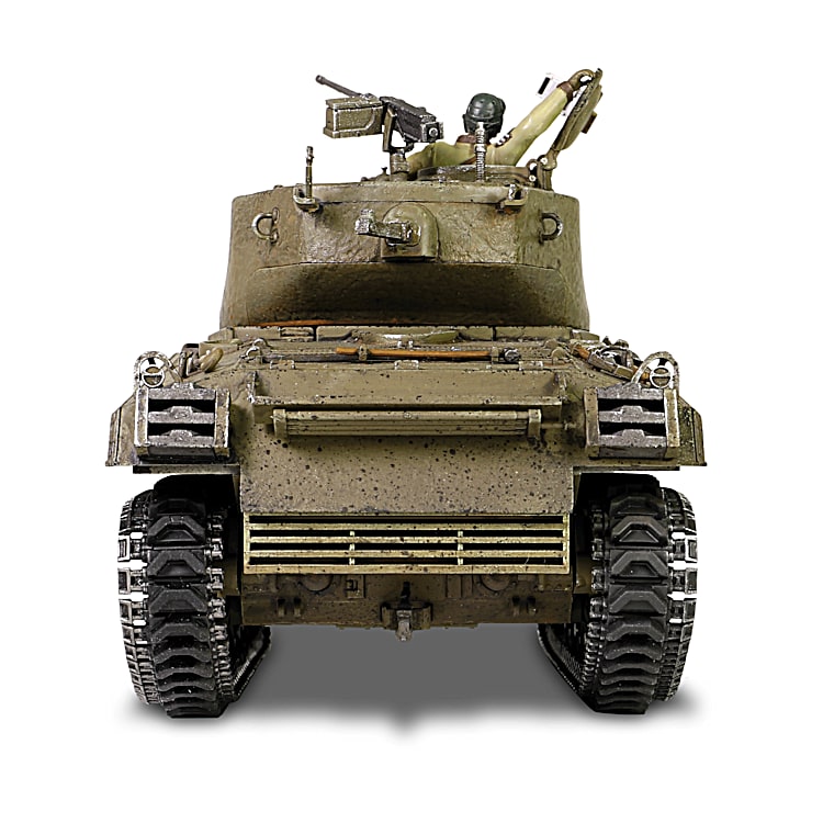 1:32-Scale Diecast Tank Collection Featuring Different Designs Of