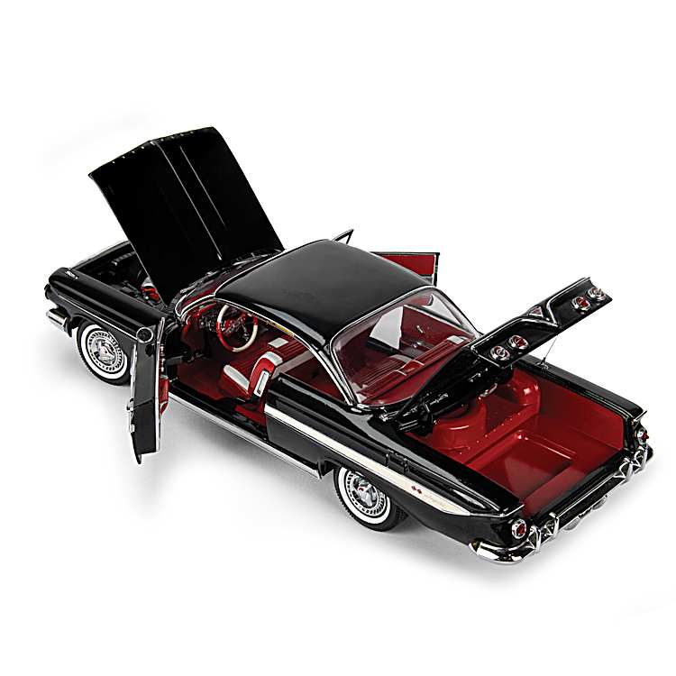 ✯ 1961 IMPALA CONVERTIBLE 1/24 1961 Chevrolet Impala Convertible White with Red Interior