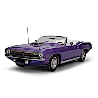 1970 Plymouth HEMI Cuda Convertible Diecast Car Featuring An