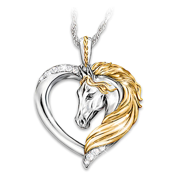 Gentle Spirit Womens Heart-Shaped Sculpted Horse Pendant Necklace